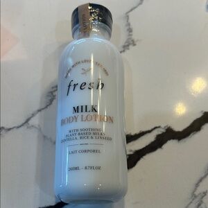 Fresh Milk Body Lotion with Black Cap